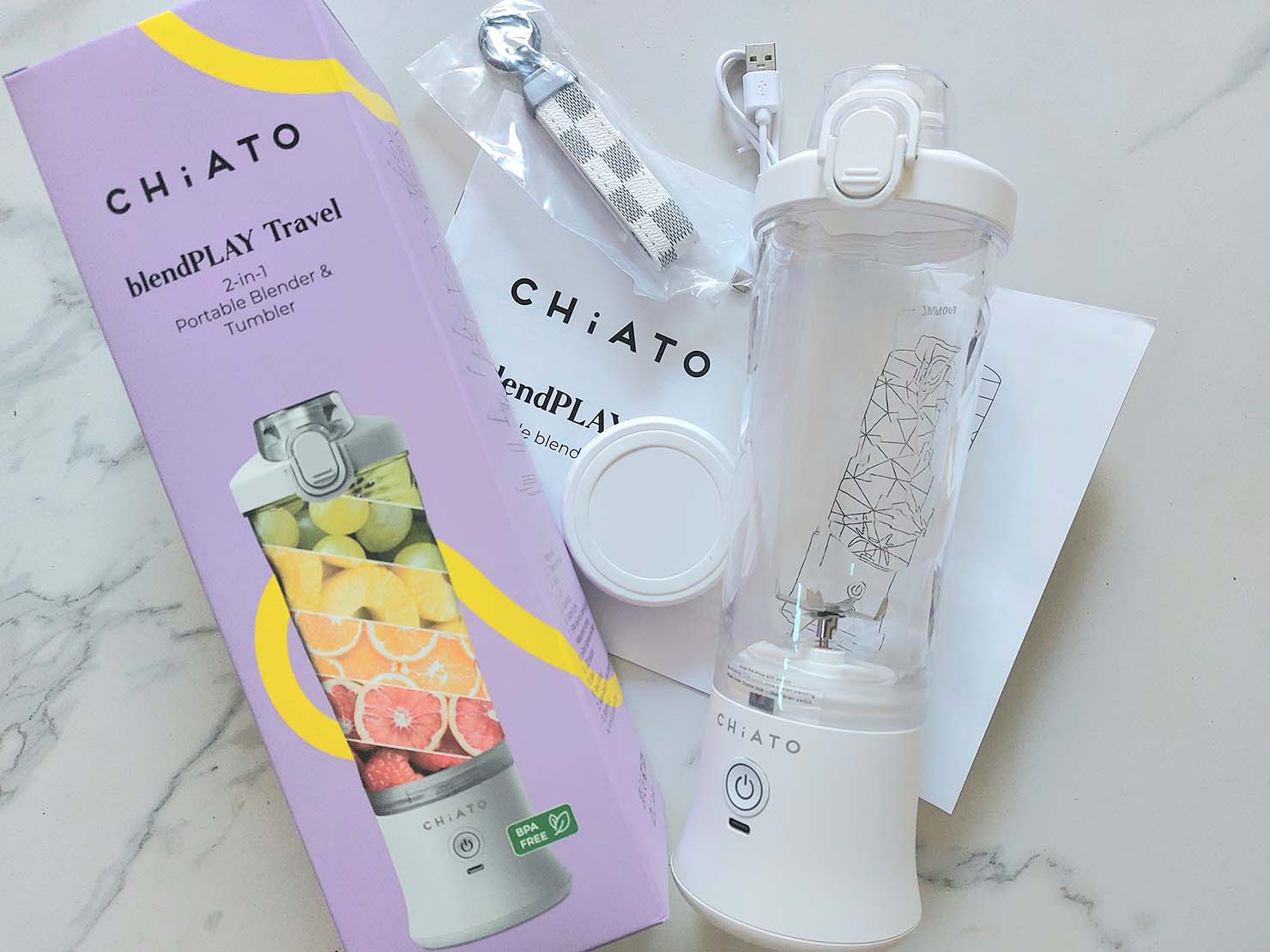 CHiATO blendPLAY Travel kannettava tehosekoitin – 600 ml, valkoinen